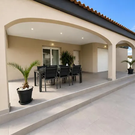 Winahost Casa Valencia *